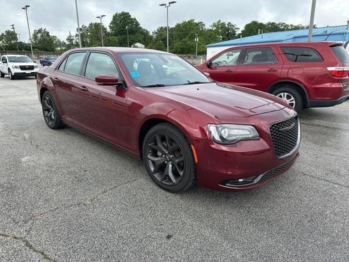 2022 Chrysler 300 S