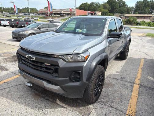 Sterling Gray Metallic 2026 Chevrolet Colorado Trail Boss