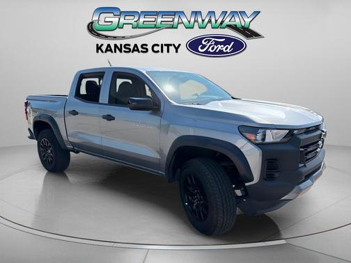 Sterling Gray Metallic 2026 Chevrolet Colorado Trail Boss