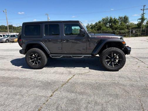 Granite Crystal Metallic Clearcoat 2018 Jeep Wrangler Unlimited Rubicon