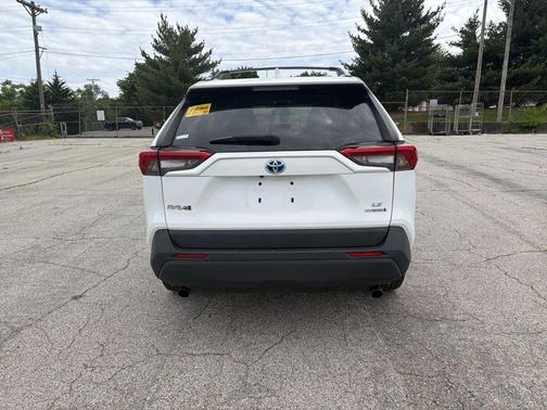 Super White 2021 Toyota RAV4 Hybrid LE