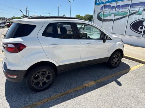 Diamond White 2018 Ford EcoSport SES