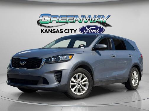 Everlasting Silver 2020 Kia Sorento LX