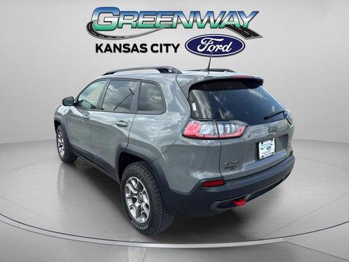 2022 Jeep Cherokee Trailhawk