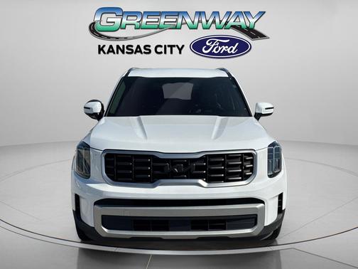 Glacial White Pearl 2023 Kia Telluride S