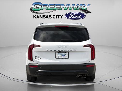 Glacial White Pearl 2022 Kia Telluride SX