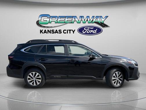 Crystal Black Silica 2024 Subaru Outback Premium