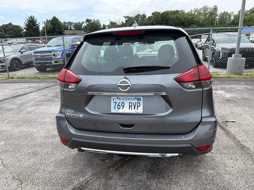 Gun Metallic 2020 Nissan Rogue S