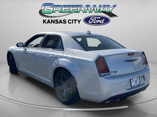 2023 Chrysler 300 S