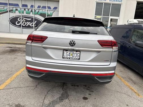 2020 Volkswagen Atlas Cross Sport 2.0T SE