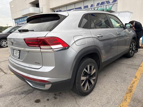 2020 Volkswagen Atlas Cross Sport 2.0T SE