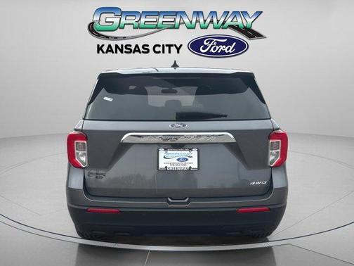 2023 Ford Explorer Base