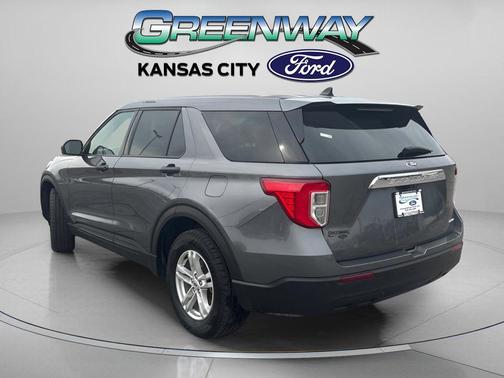 Gray Metallic 2023 Ford Explorer Base