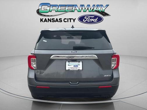 Gray Metallic 2023 Ford Explorer Base