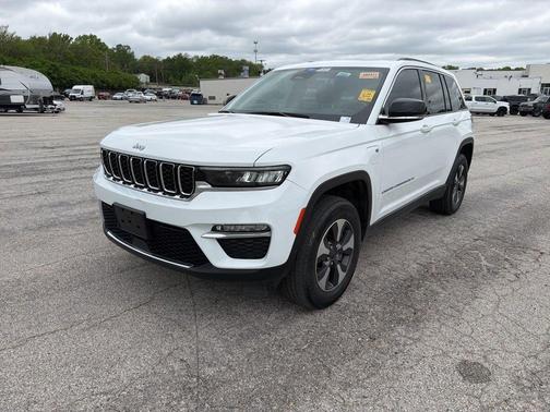 Bright White Clearcoat 2022 Jeep Grand Cherokee 4xe Base