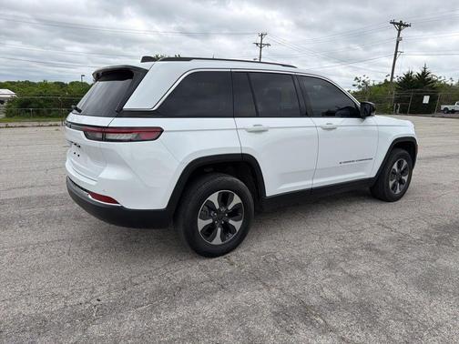 Bright White Clearcoat 2022 Jeep Grand Cherokee 4xe Base