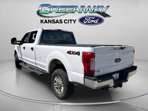 Oxford White 2017 Ford F-350 XL