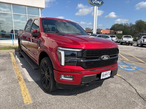 2025 Ford F-150 Platinum