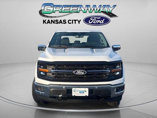 Oxford White 2025 Ford F-150 XLT