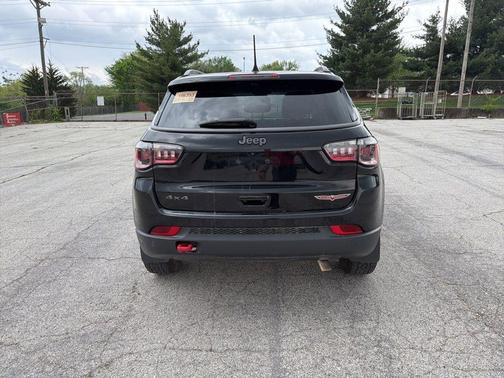 Diamond Black 2021 Jeep Compass Trailhawk