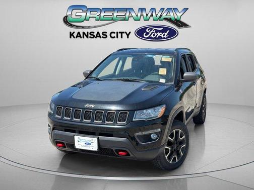Diamond Black 2021 Jeep Compass Trailhawk