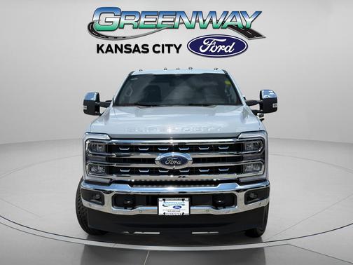 Glacier Gray Metallic Tri-Coat 2026 Ford F-250 Lariat