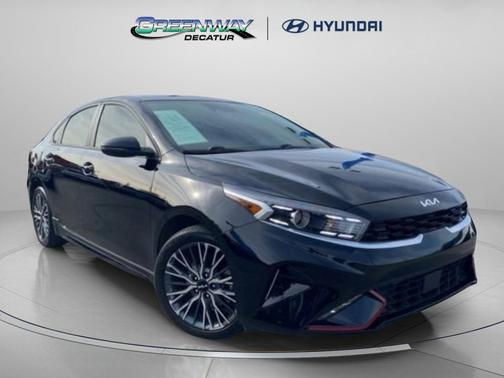 Aurora Black 2024 Kia Forte GT-Line