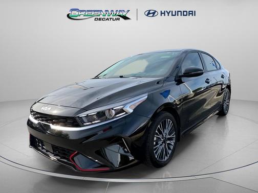 Aurora Black 2024 Kia Forte GT-Line