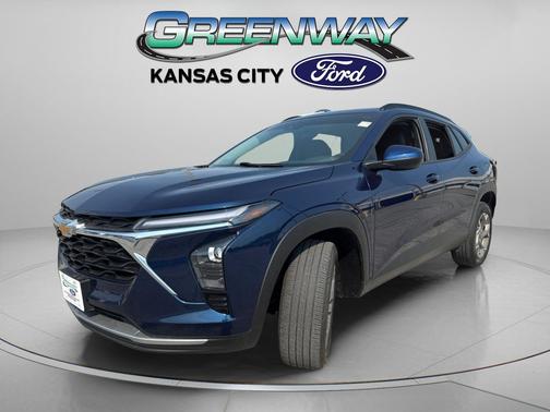 Blue Glow Metallic 2024 Chevrolet Trax LT