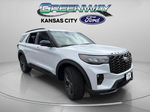 SPACE WHITE METALLIC 2026 Ford Explorer ST-Line