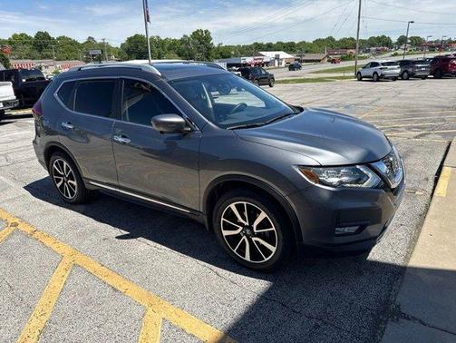 Gun Metallic 2019 Nissan Rogue SL
