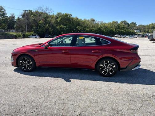 Ultimate red 2025 Hyundai SONATA SEL