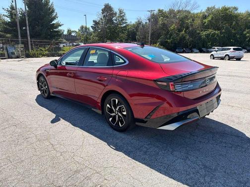 Ultimate red 2025 Hyundai SONATA SEL