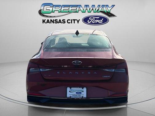 2023 Hyundai ELANTRA Limited