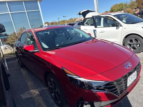 2023 Hyundai ELANTRA Limited