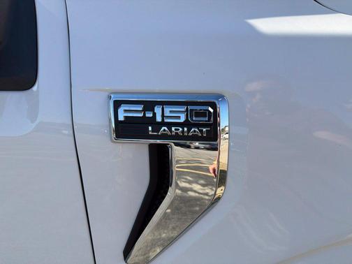 Star White Metallic Tri-Coat 2021 Ford F-150 Lariat