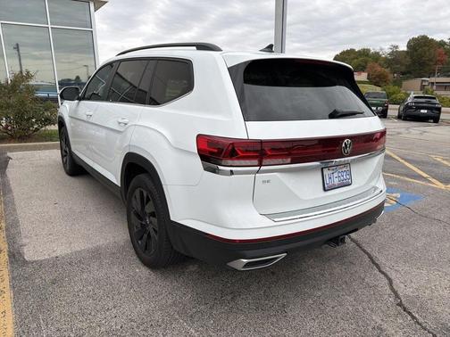 2024 Volkswagen Atlas 2.0T SE w/Technology