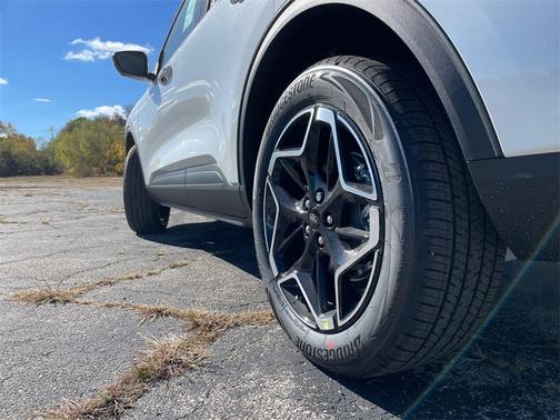 2026 Ford Escape Platinum