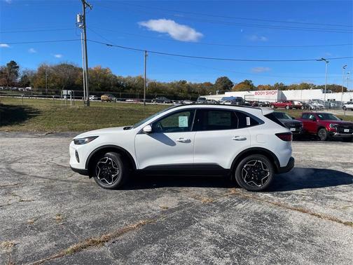 2026 Ford Escape Platinum