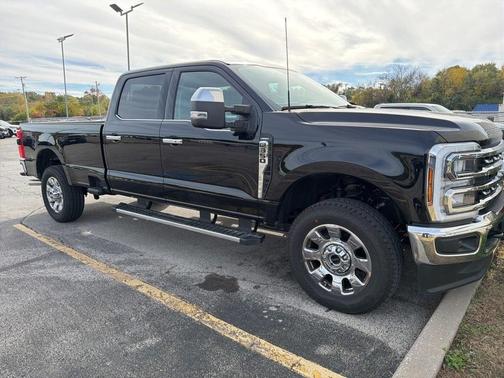 2025 Ford F-350 Lariat Super Duty