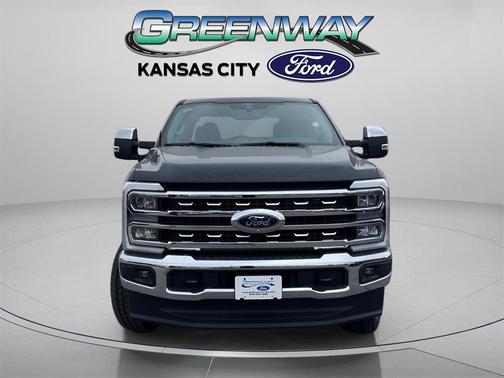 2025 Ford F-350 Lariat Super Duty