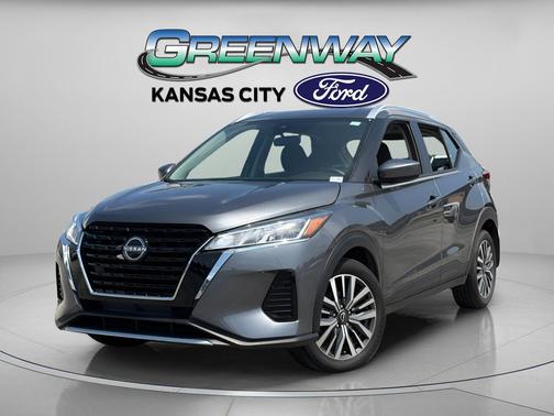 Gun Metallic 2024 Nissan Kicks SV