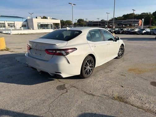 2023 Toyota Camry 