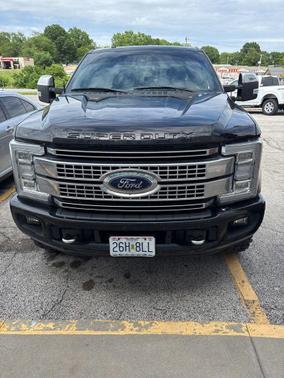 SHADOW BLACK 2017 Ford F-250 Platinum