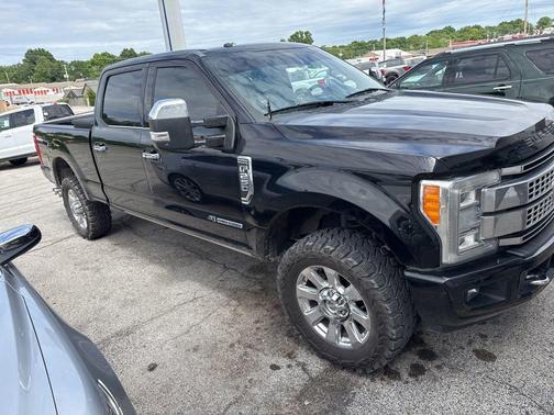 SHADOW BLACK 2017 Ford F-250 Platinum