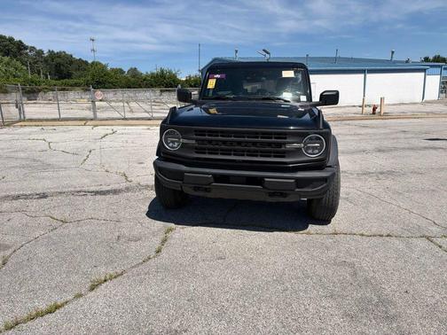 Shadow Black 2023 Ford Bronco Base 4 Door 4x4