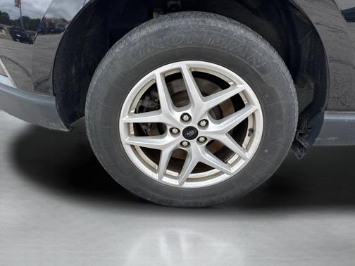 Agate Black Metallic 2024 Ford Edge SEL