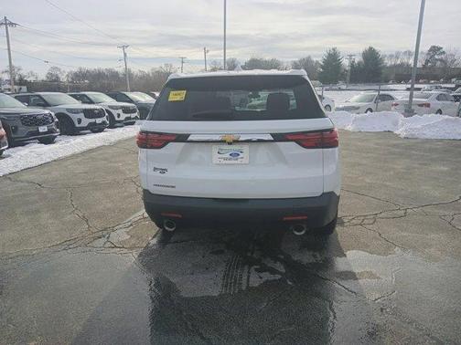 2023 Chevrolet Traverse LS