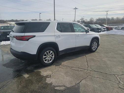 2023 Chevrolet Traverse LS