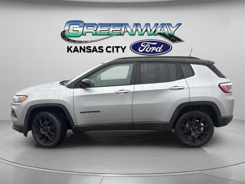 2022 Jeep Compass Altitude